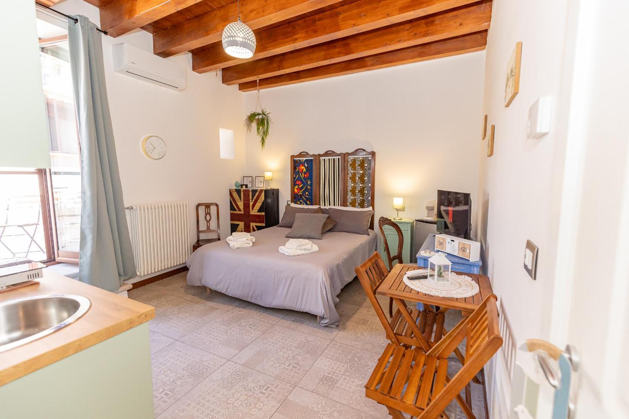 Centro Storico Redmood House A 5 Min Dal Mare, Breakfast, Aria Condizionata, Wi-Fi E Netflix Apartment Barletta Exterior photo